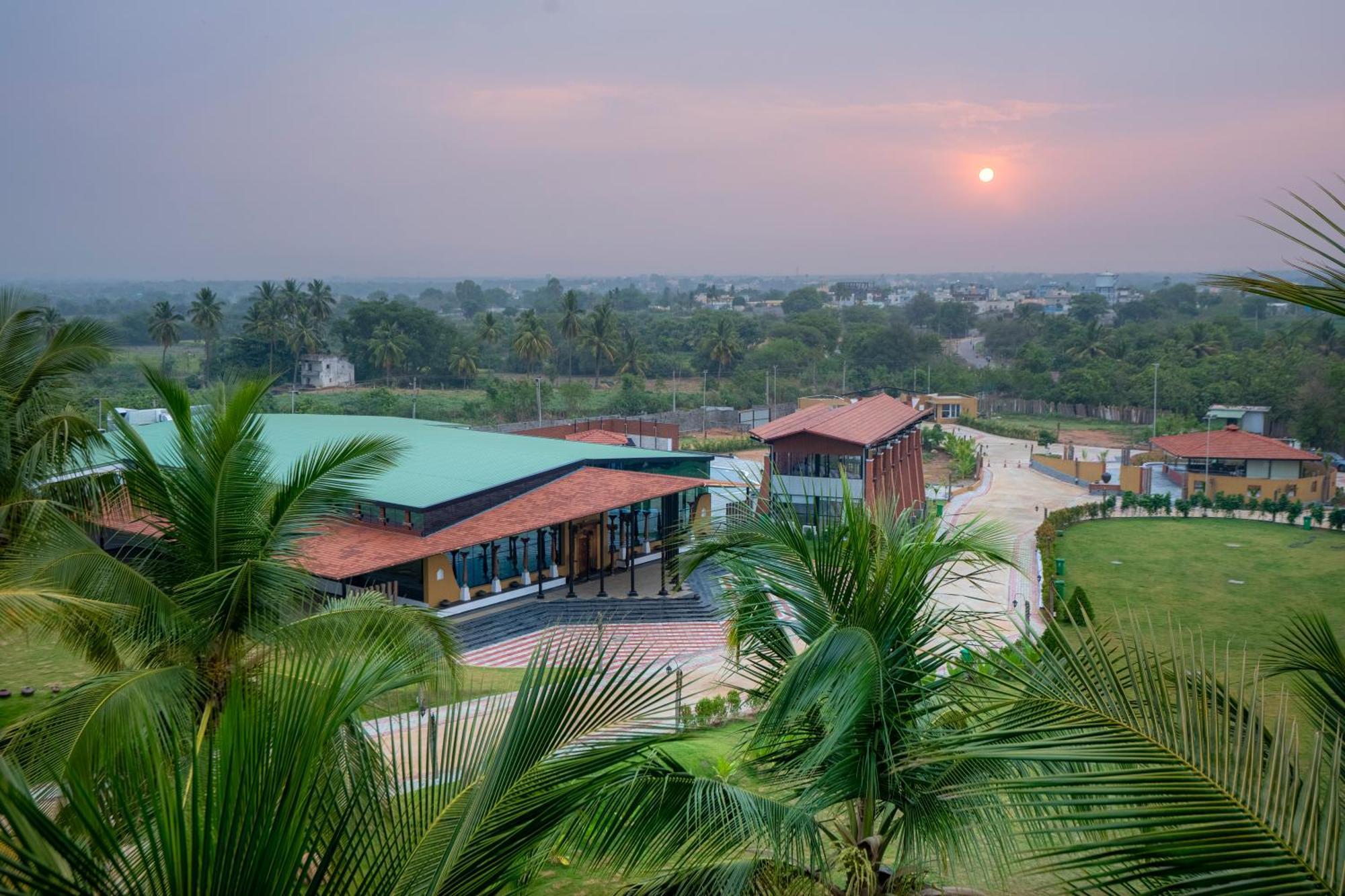 Serene Resort Hyderabad Shamshabad Eksteriør billede