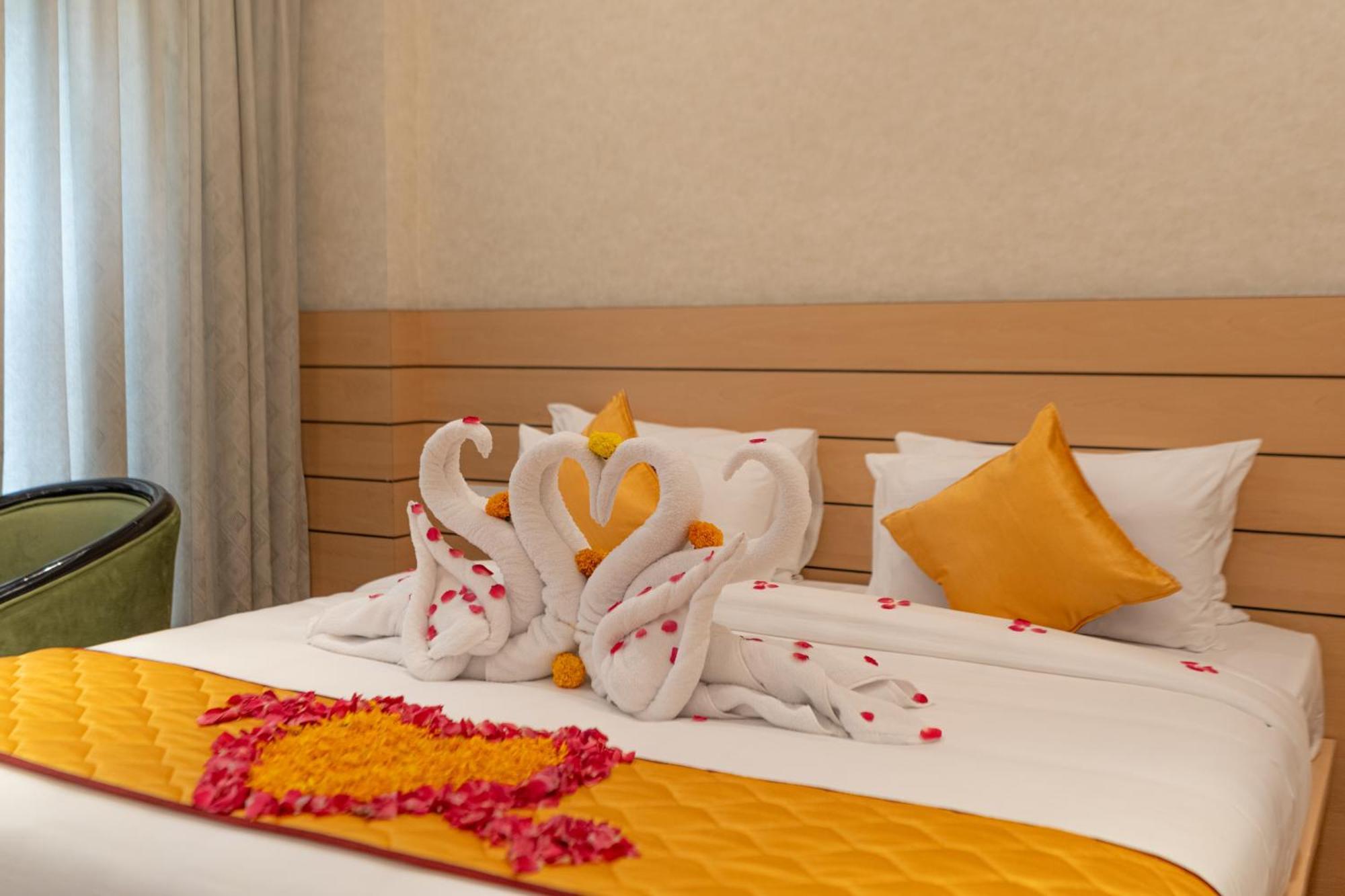 Serene Resort Hyderabad Shamshabad Eksteriør billede