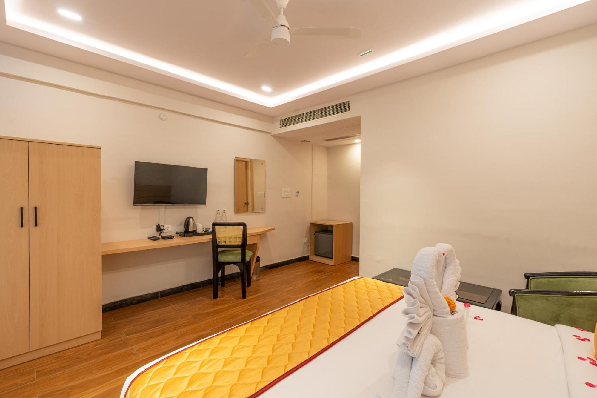 Serene Resort Hyderabad Shamshabad Eksteriør billede